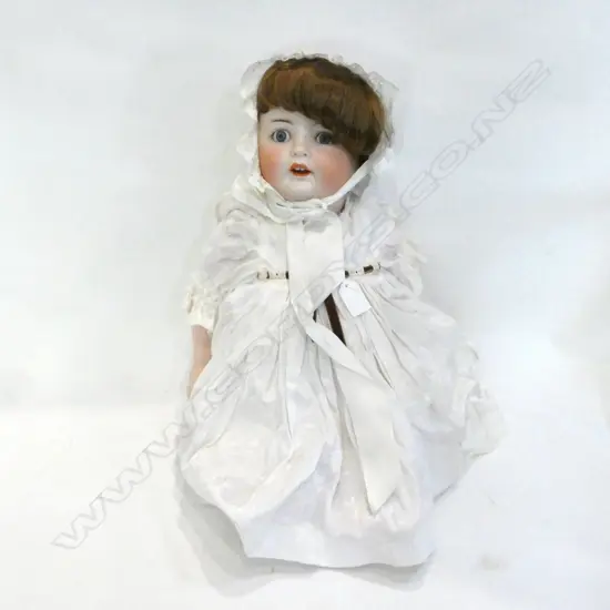 MARGARET PORCELAIN DOLL  H. 550MM